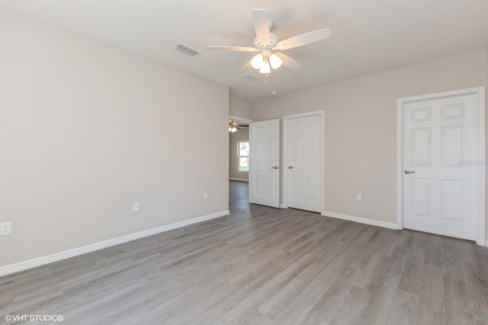 Image 14 of 25 For 613 Dakota Avenue