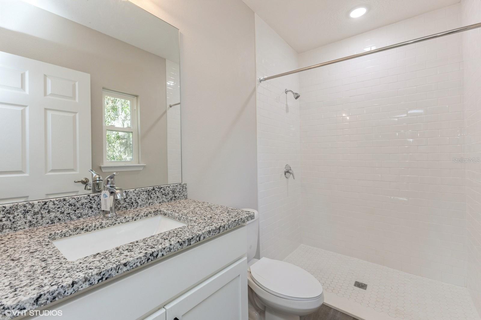 Image 16 of 25 For 613 Dakota Avenue