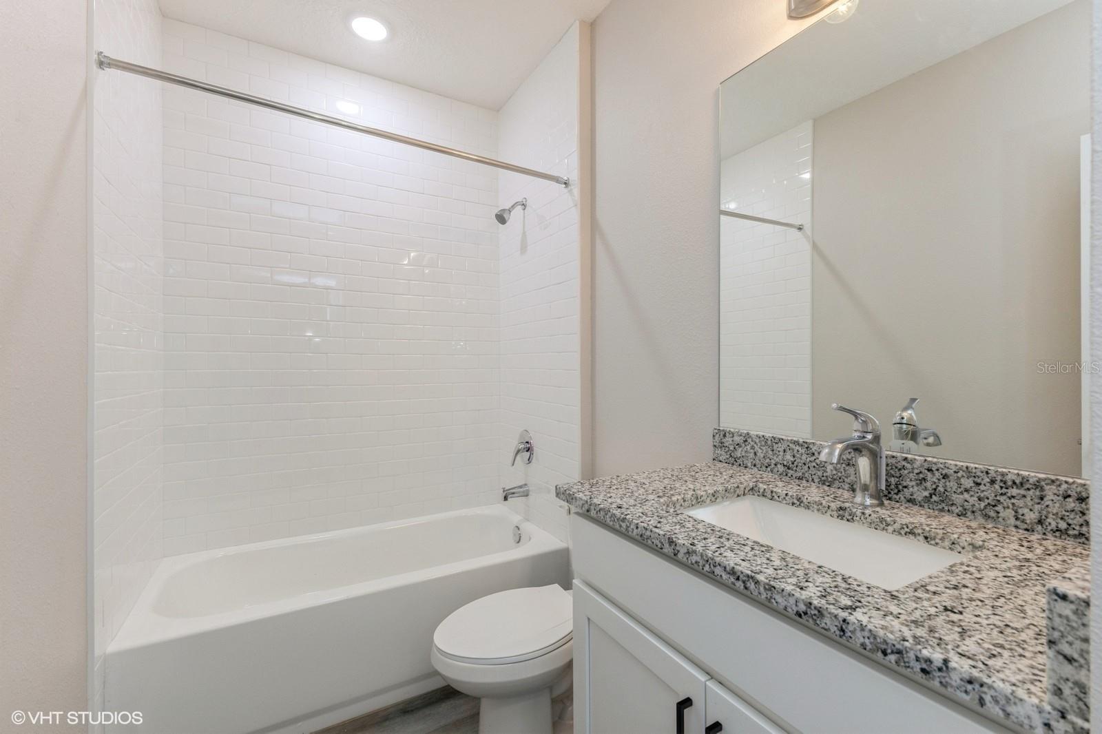 Image 21 of 25 For 613 Dakota Avenue