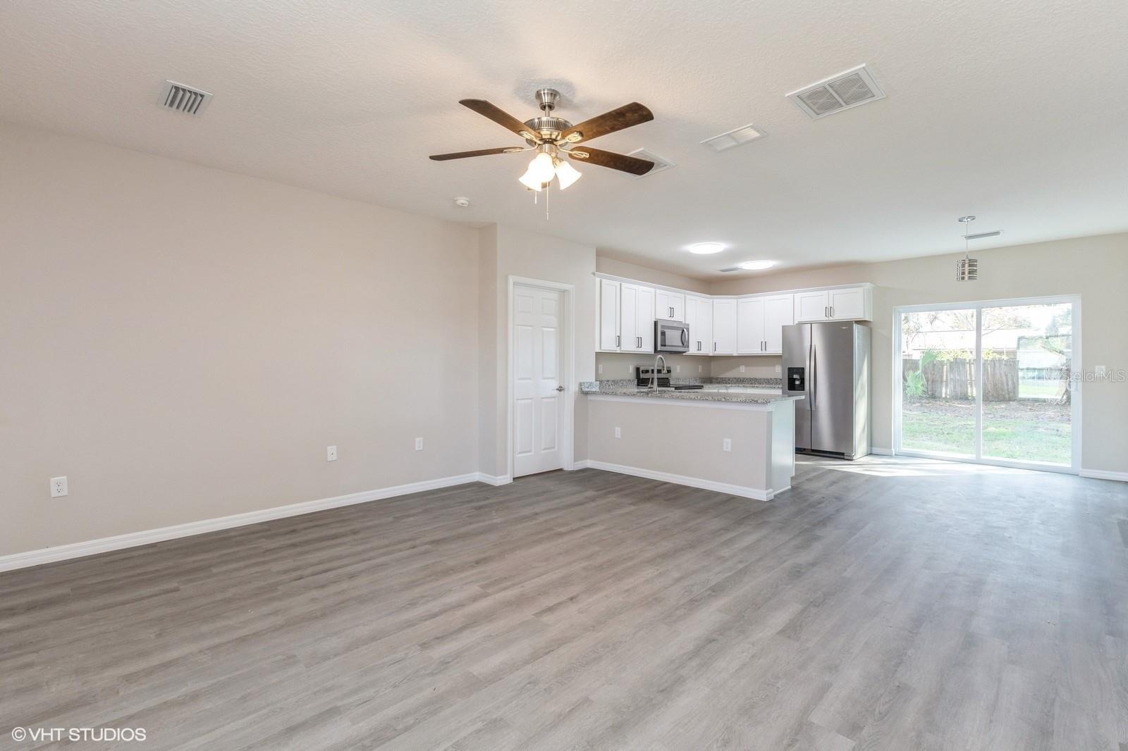 Image 3 of 25 For 613 Dakota Avenue