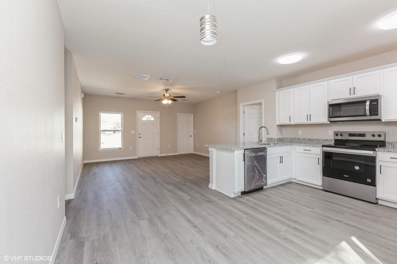 Image 9 of 25 For 613 Dakota Avenue