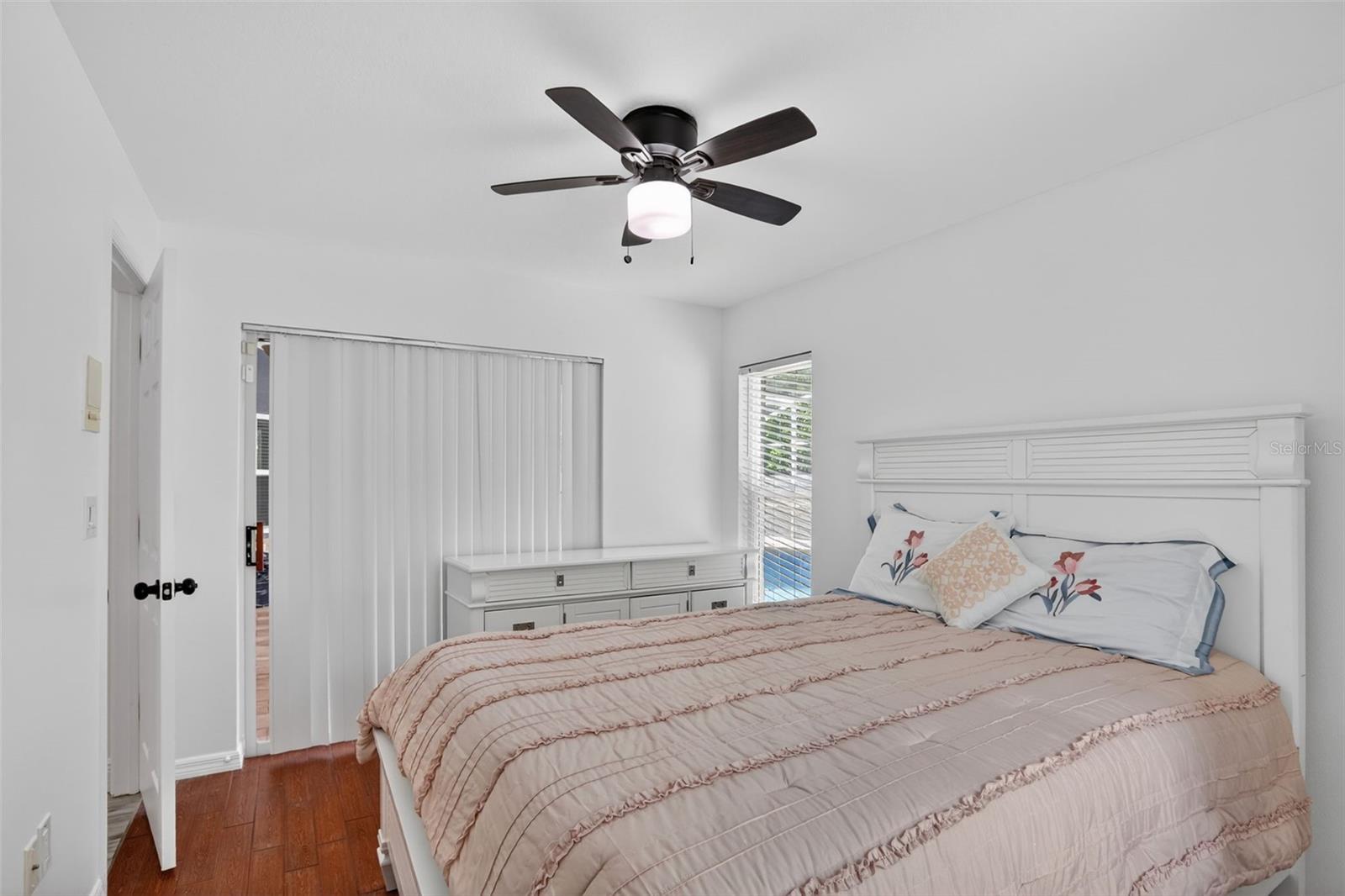 Image 24 of 41 For 5232 Hammock Circle