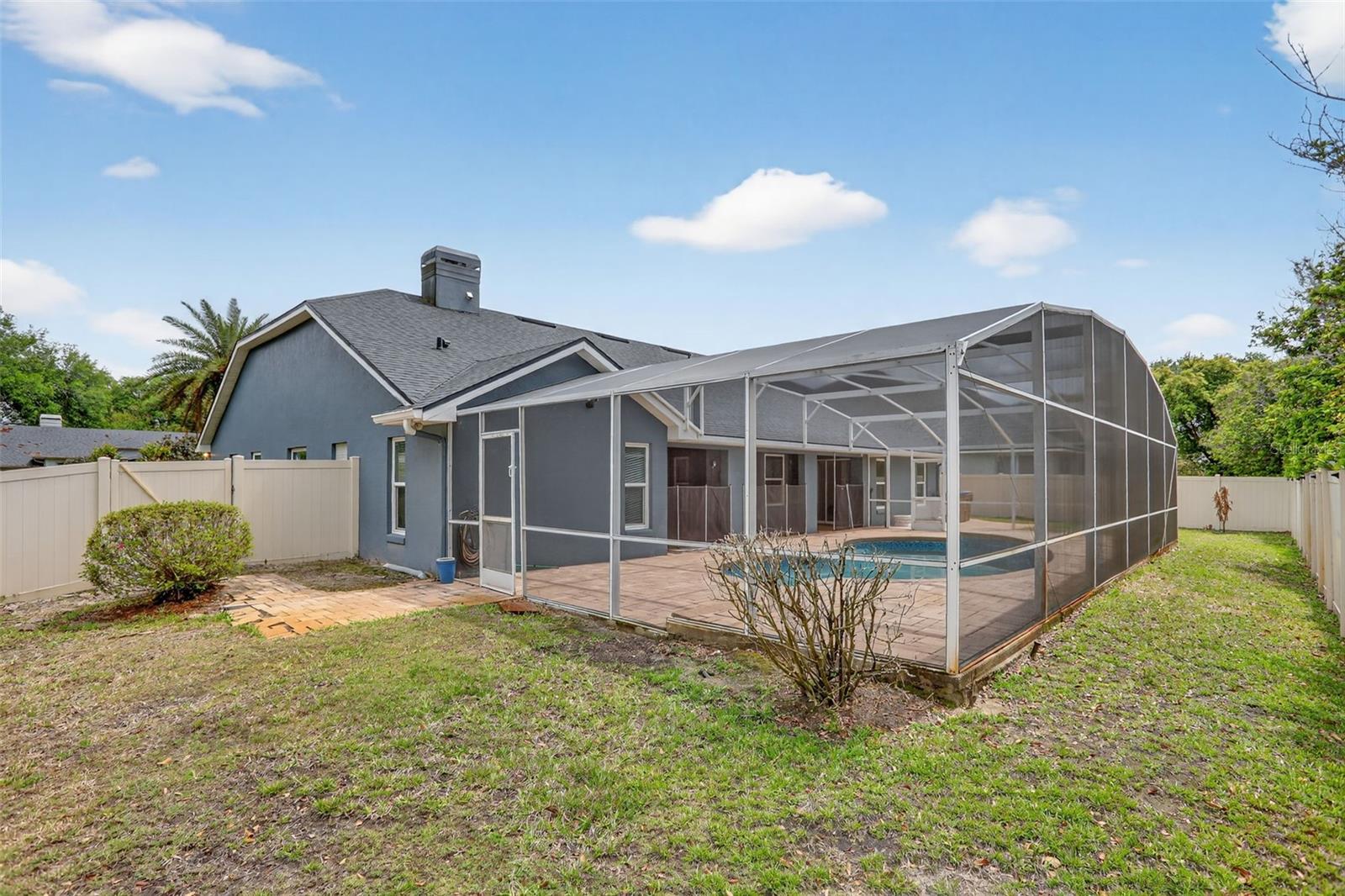 Image 33 of 41 For 5232 Hammock Circle