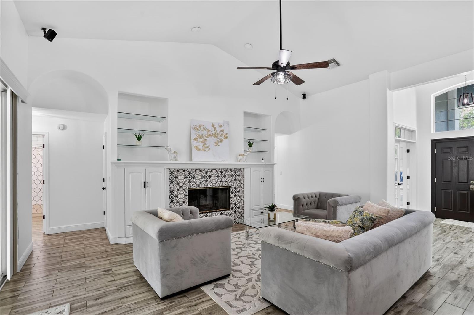 Image 9 of 41 For 5232 Hammock Circle