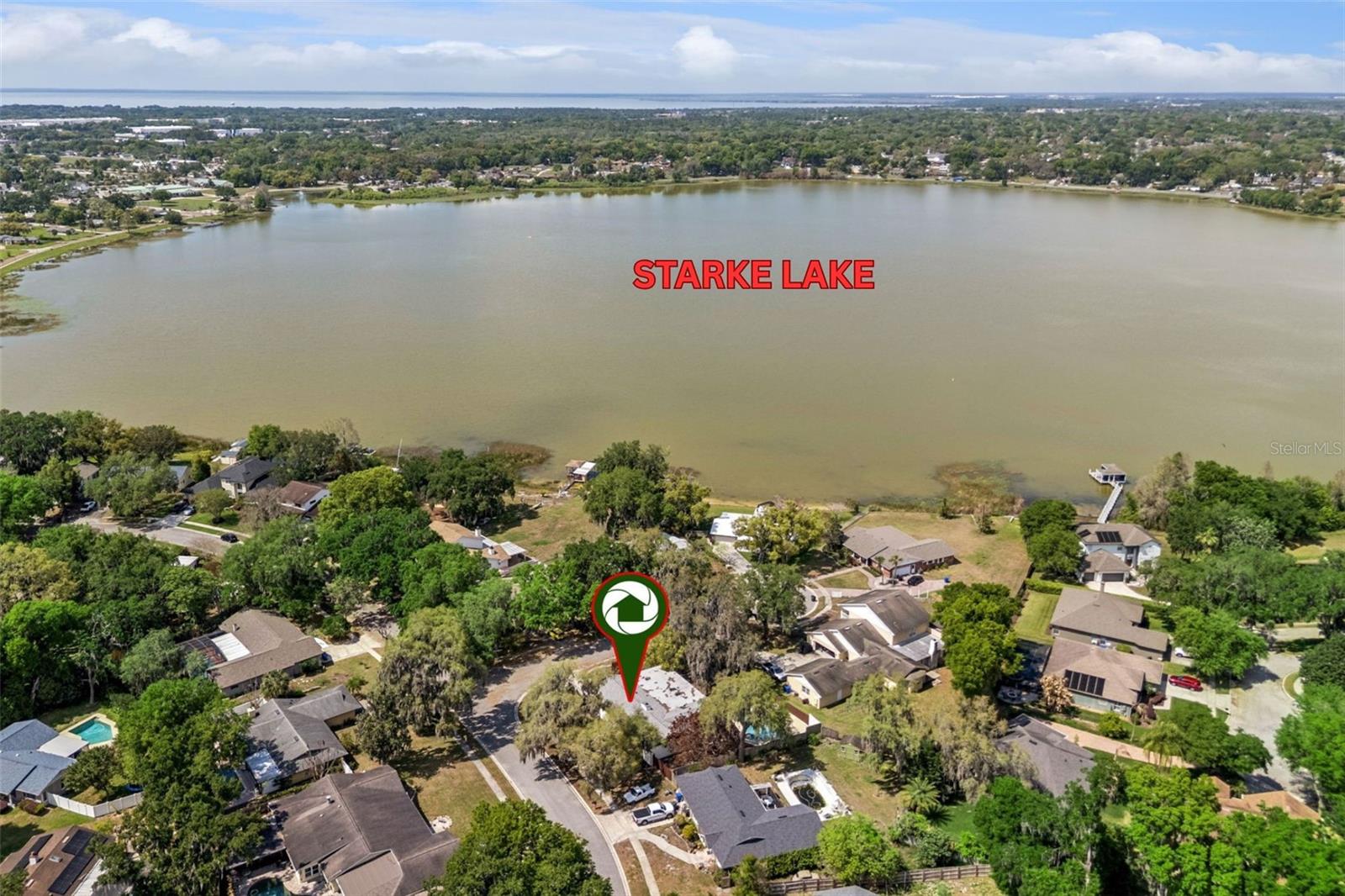 Image 3 of 61 For 418 Lakeshore Drive