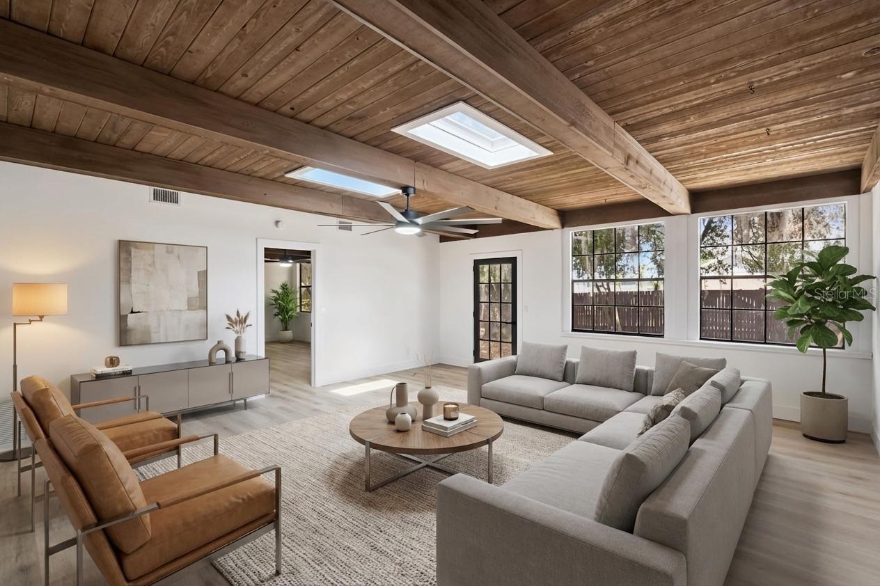 Image 33 of 61 For 418 Lakeshore Drive