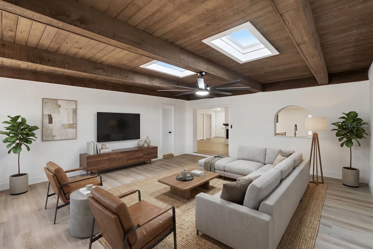 Image 35 of 61 For 418 Lakeshore Drive