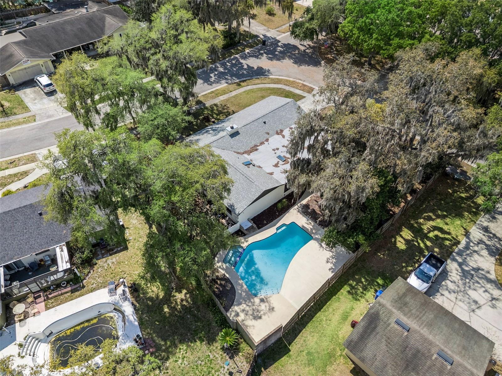 Image 55 of 61 For 418 Lakeshore Drive