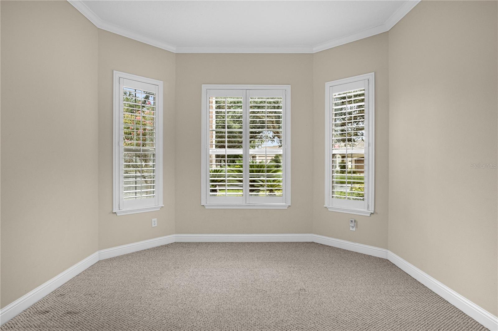 Image 18 of 36 For 10674 Woodchase Circle