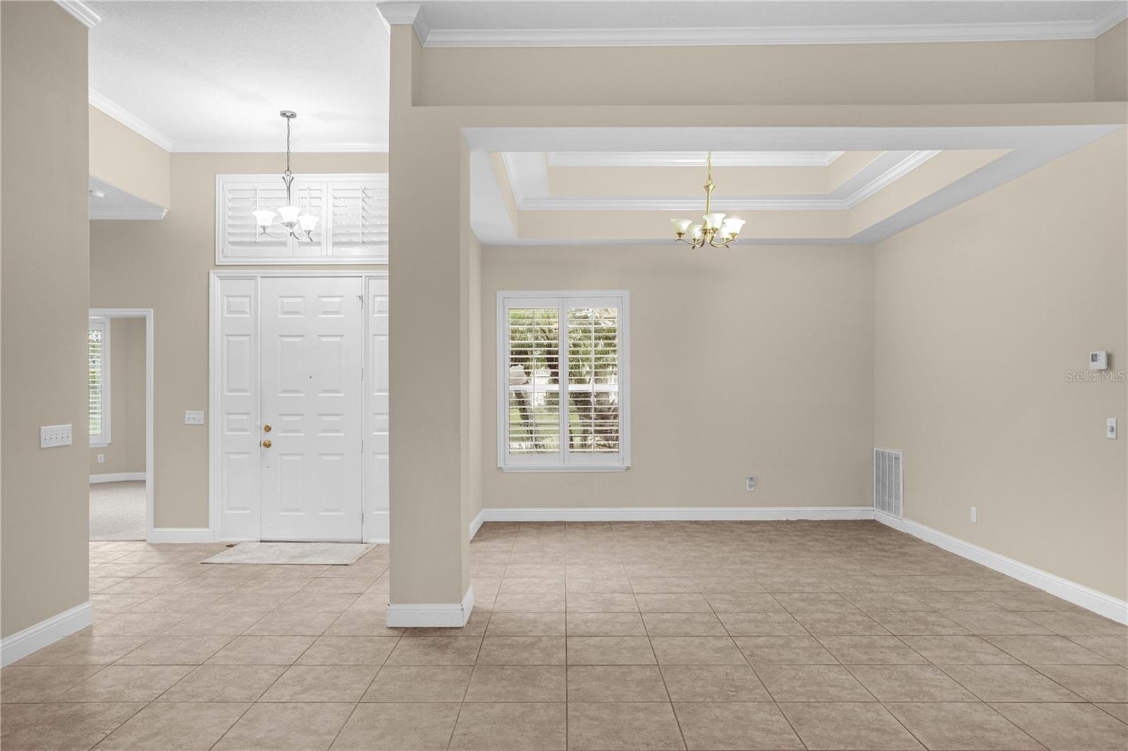 Image 6 of 36 For 10674 Woodchase Circle