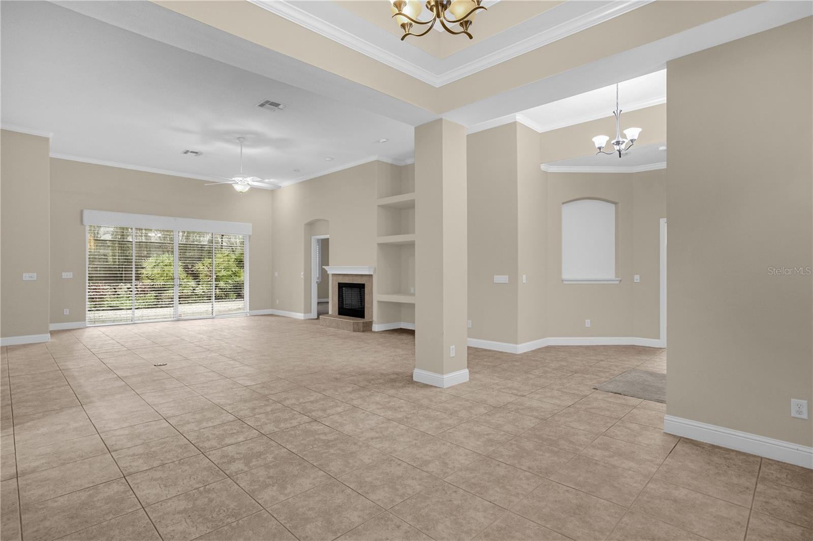 Image 7 of 36 For 10674 Woodchase Circle