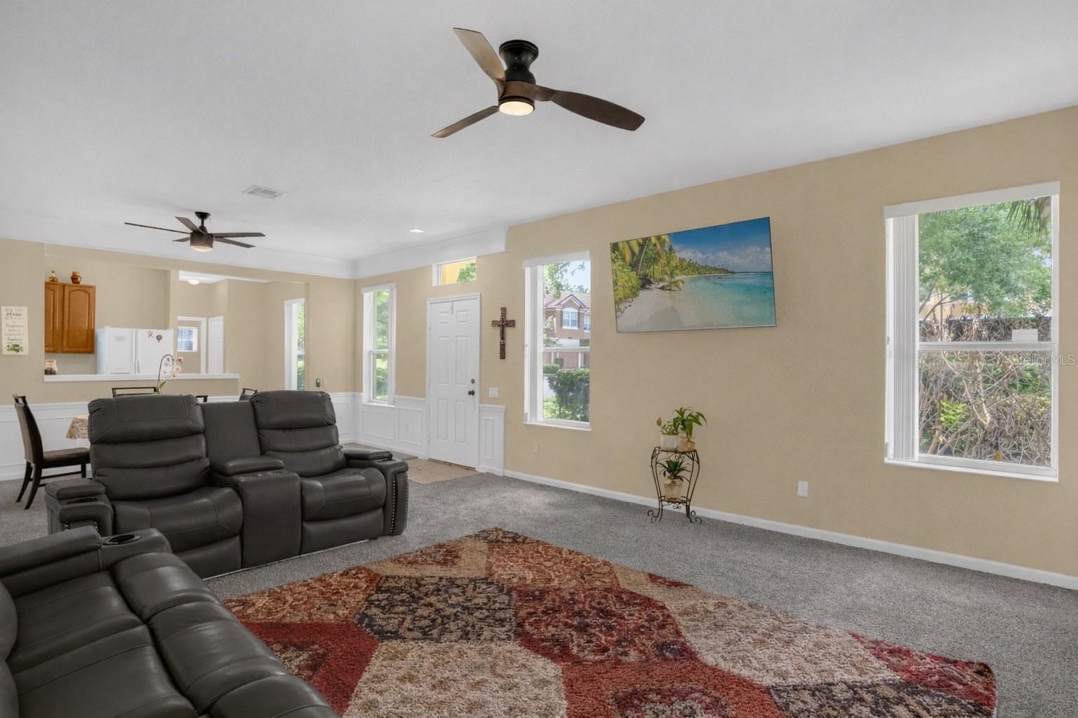 Image 7 of 27 For 6491 Daysbrook Drive 101