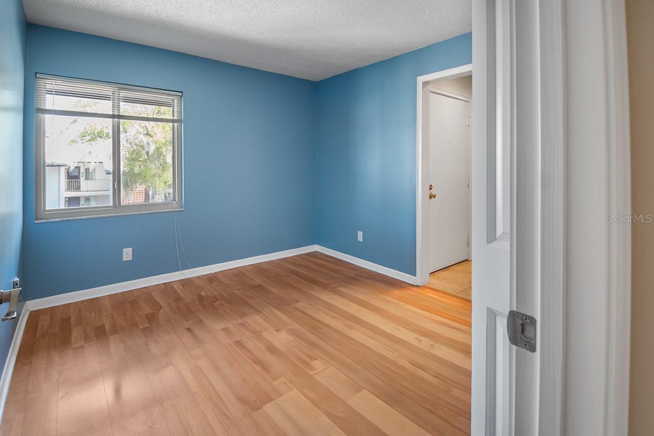 Image 13 of 28 For 16 Escondido Circle 223