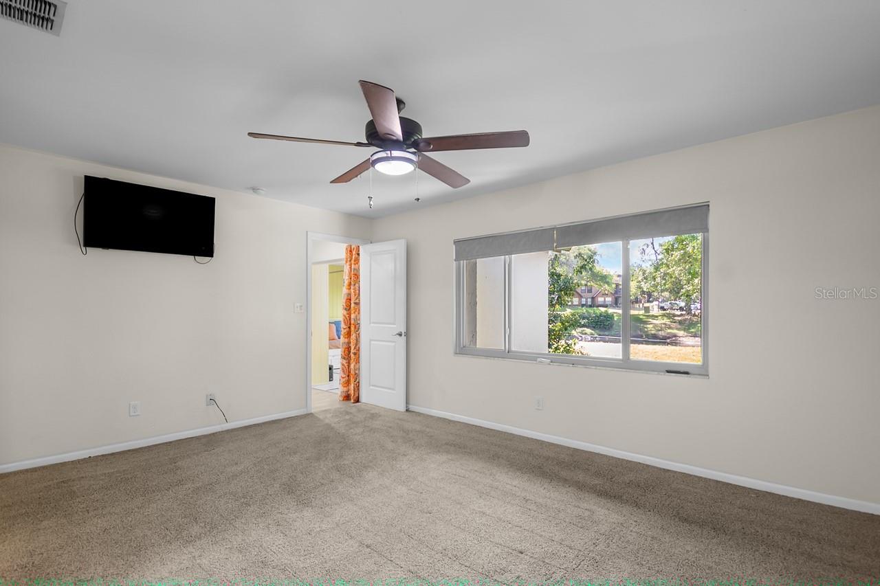 Image 22 of 28 For 16 Escondido Circle 223