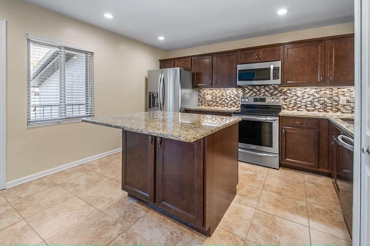 Image 3 of 28 For 16 Escondido Circle 223