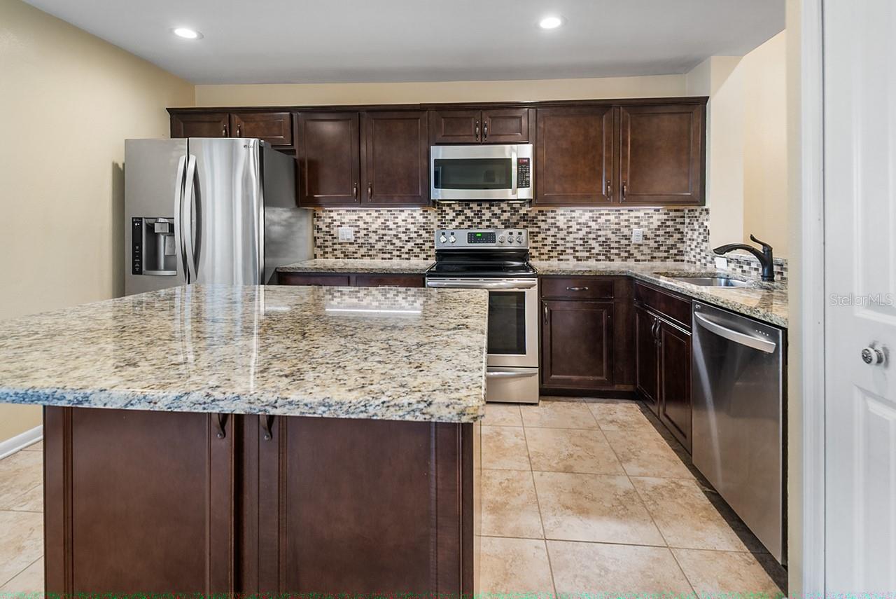 Image 4 of 28 For 16 Escondido Circle 223