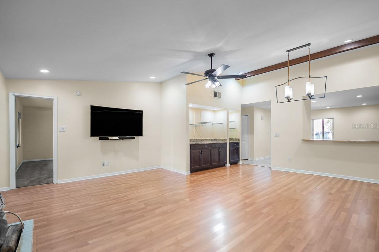 Image 8 of 28 For 16 Escondido Circle 223