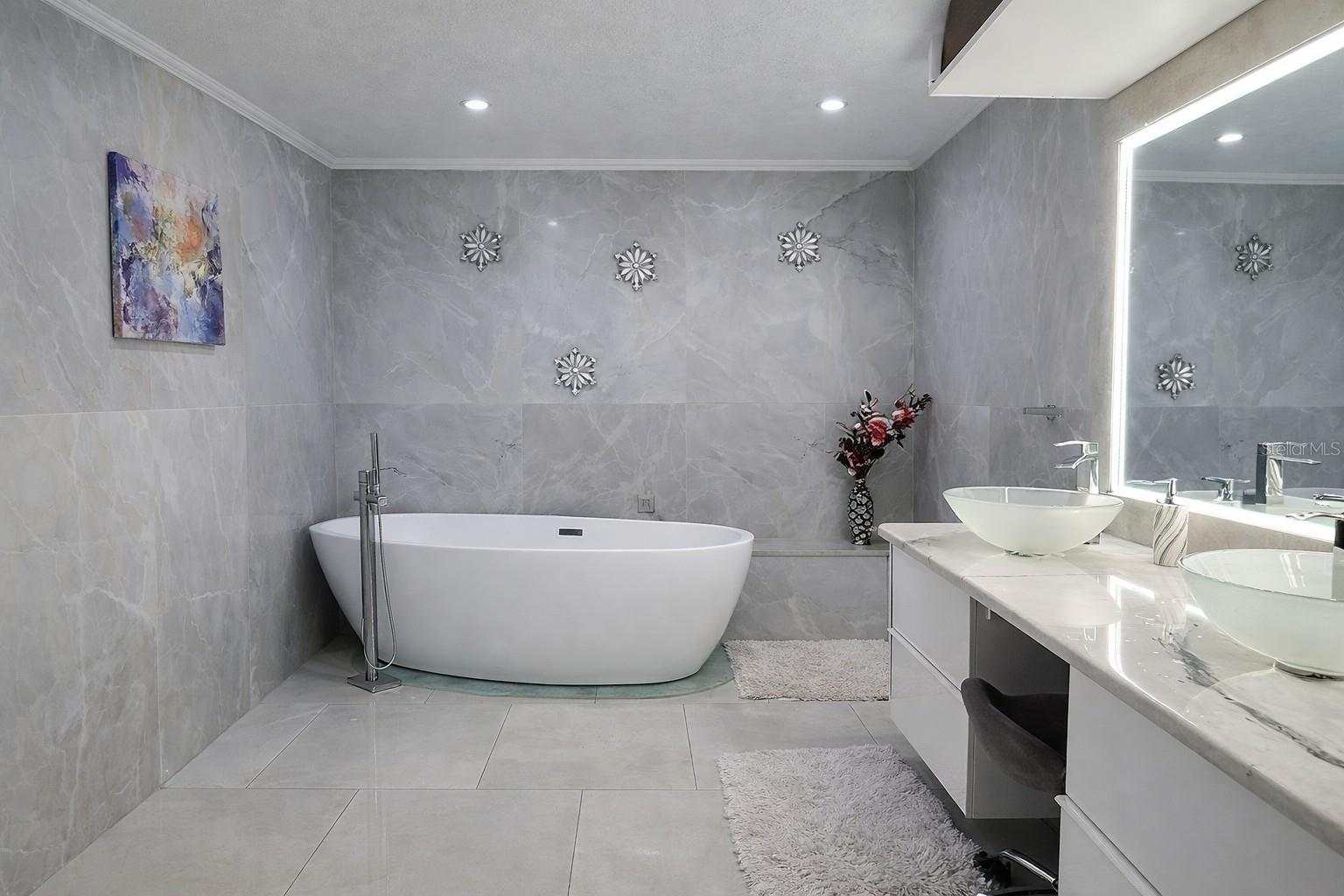 Image 17 of 27 For 1840 Flametree Lane