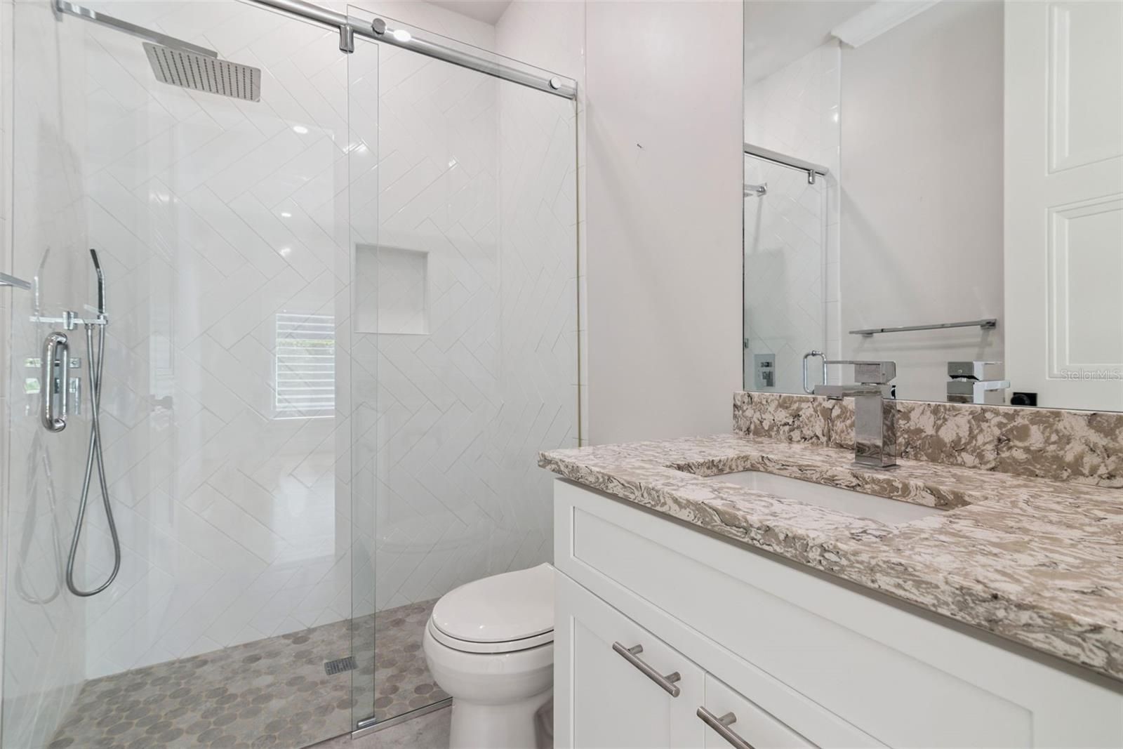 Image 14 of 53 For 1110 Alabama Drive