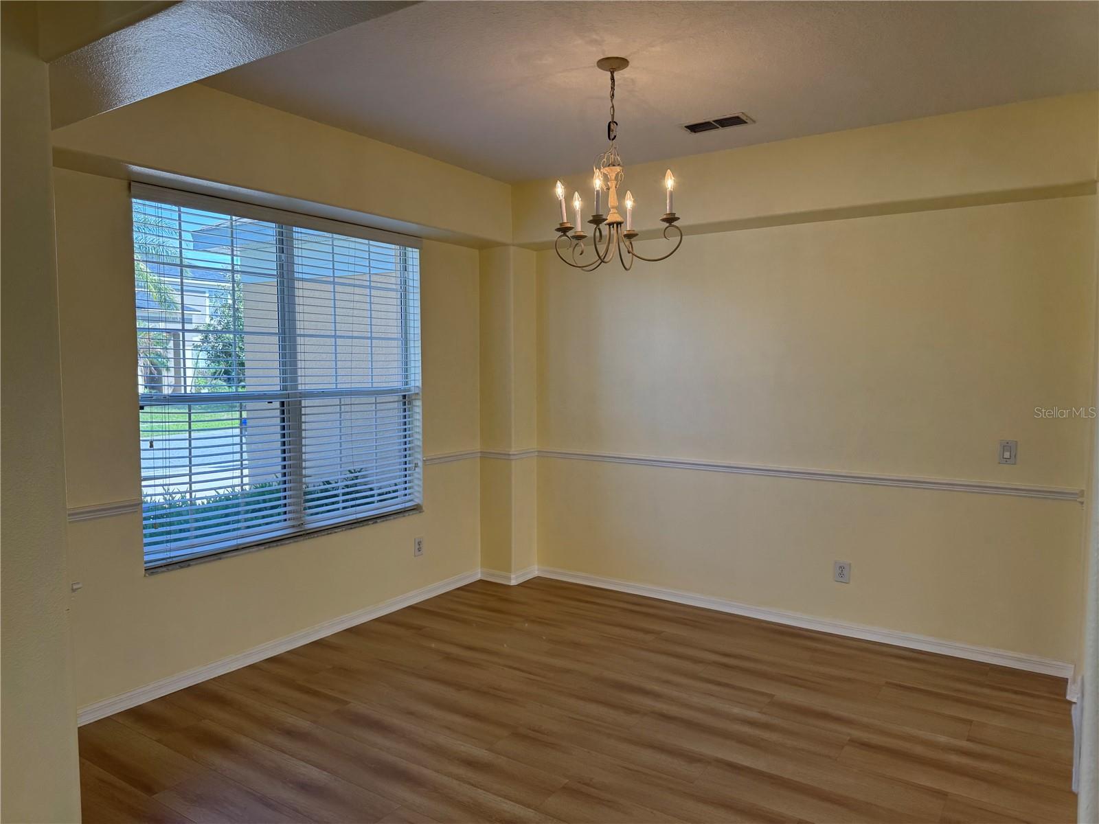 Image 4 of 46 For 1424 Spring Fest Lane