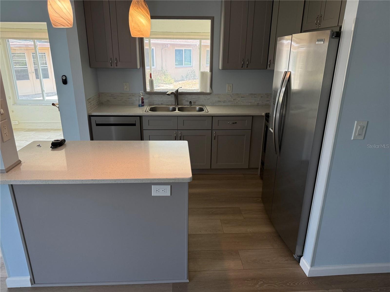 Image 10 of 29 For 110 & 112 Gloucester Blvd 110 & 112