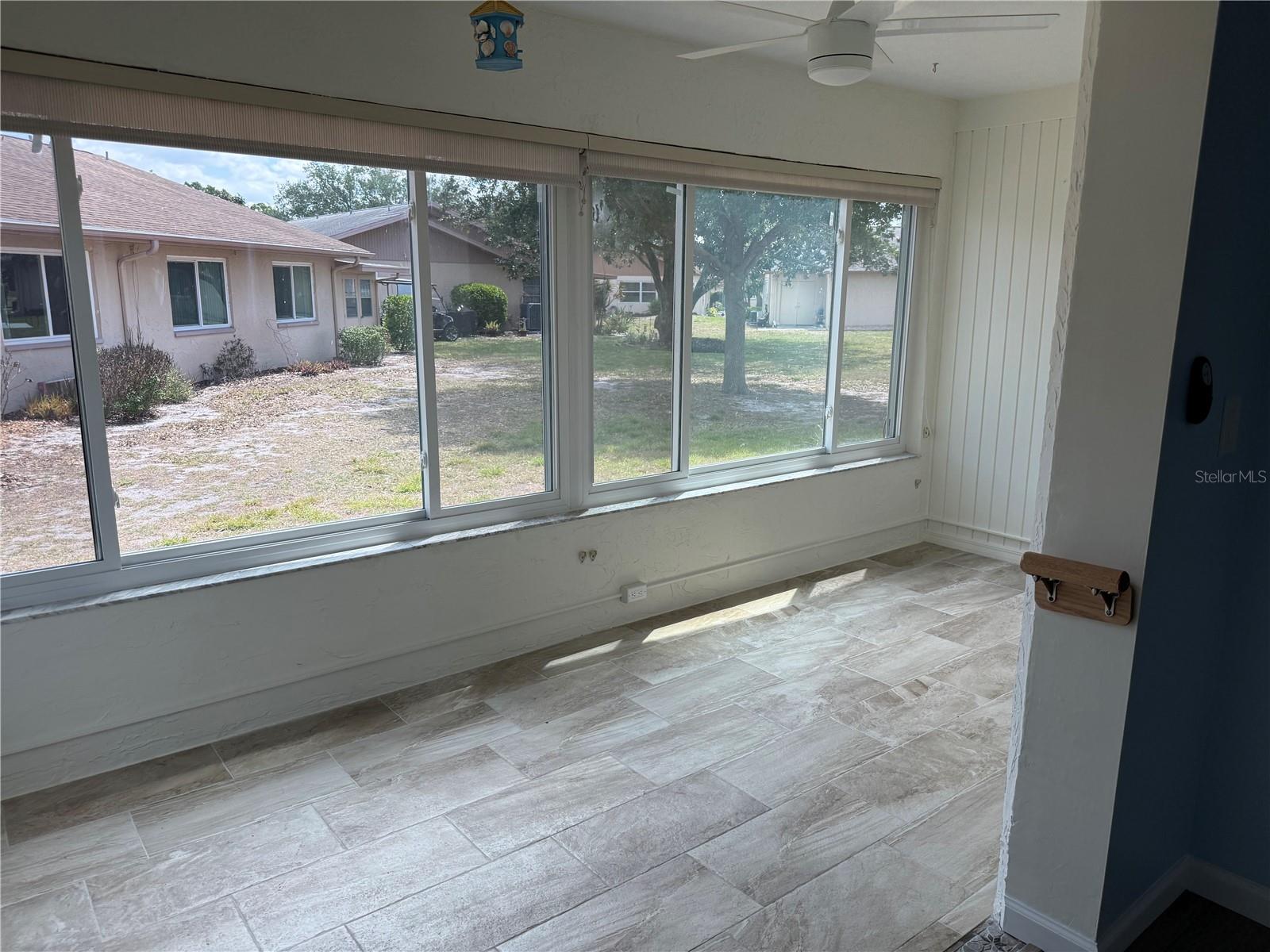 Image 11 of 29 For 110 & 112 Gloucester Blvd 110 & 112