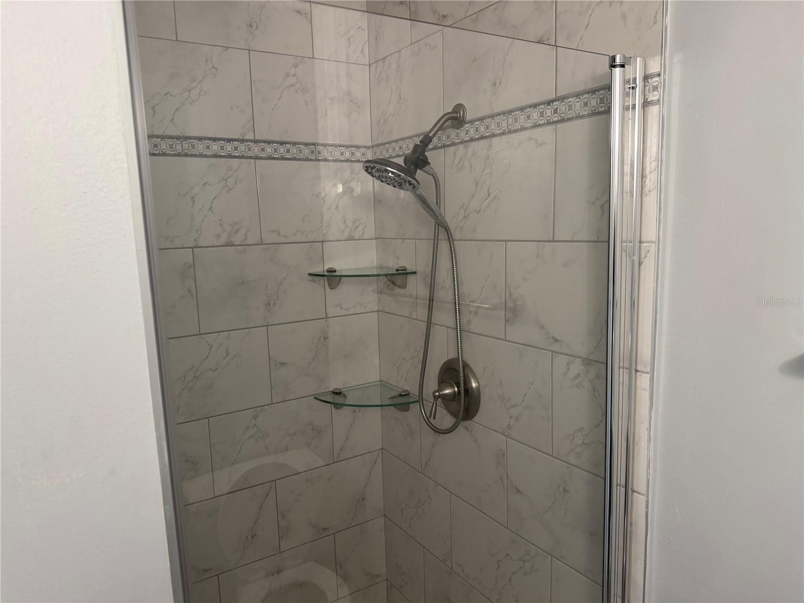 Image 21 of 29 For 110 & 112 Gloucester Blvd 110 & 112