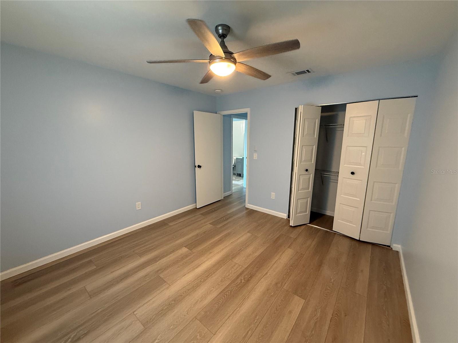 Image 22 of 29 For 110 & 112 Gloucester Blvd 110 & 112