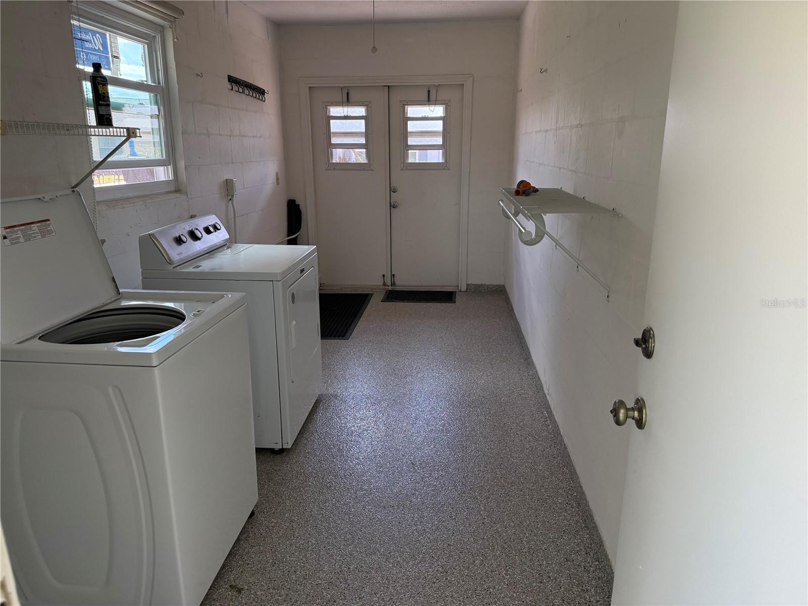 Image 27 of 29 For 110 & 112 Gloucester Blvd 110 & 112