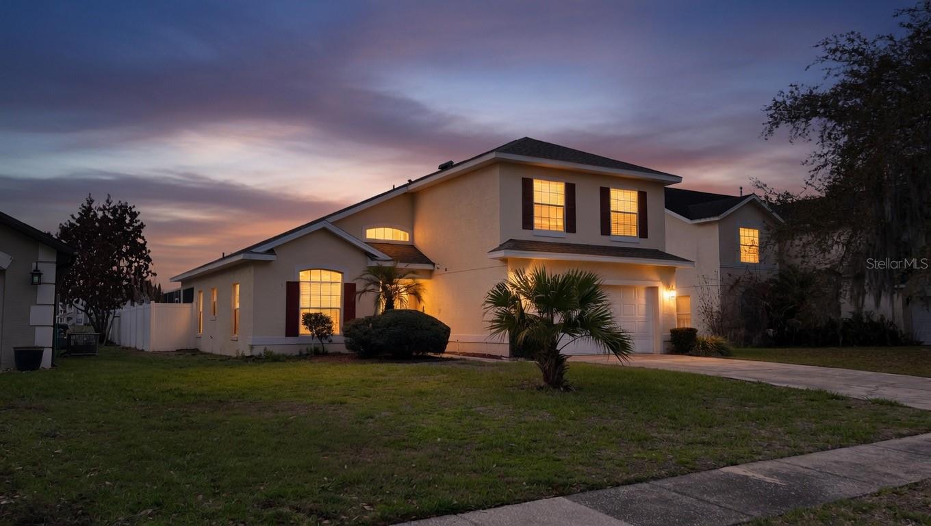 Image 4 of 31 For 642 Pinewood Drive