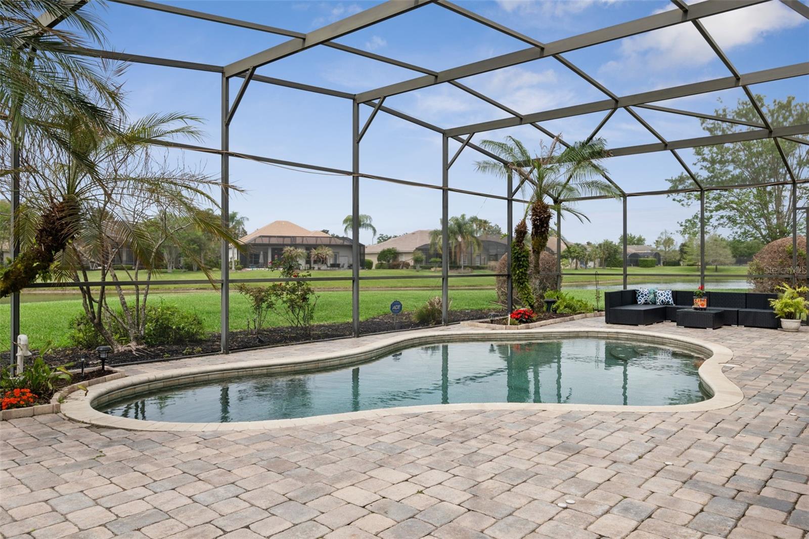 Image 10 of 68 For 1329 Glenheather Drive