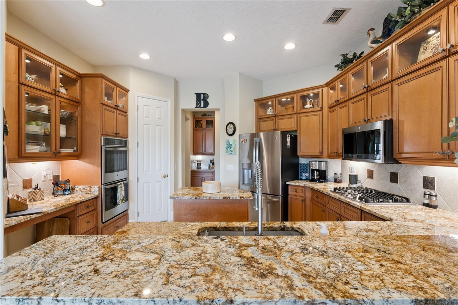 Image 21 of 68 For 1329 Glenheather Drive