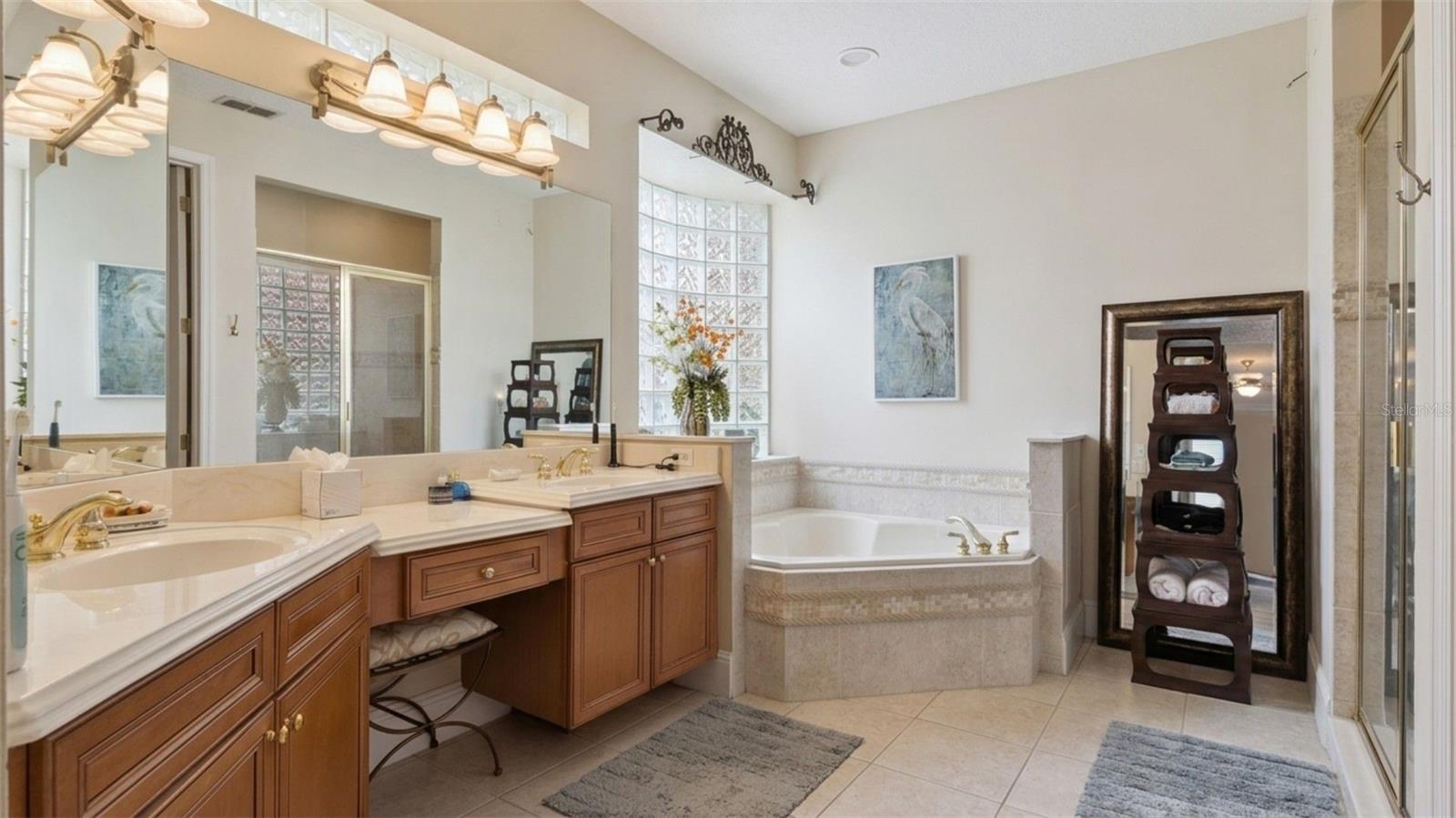 Image 36 of 68 For 1329 Glenheather Drive