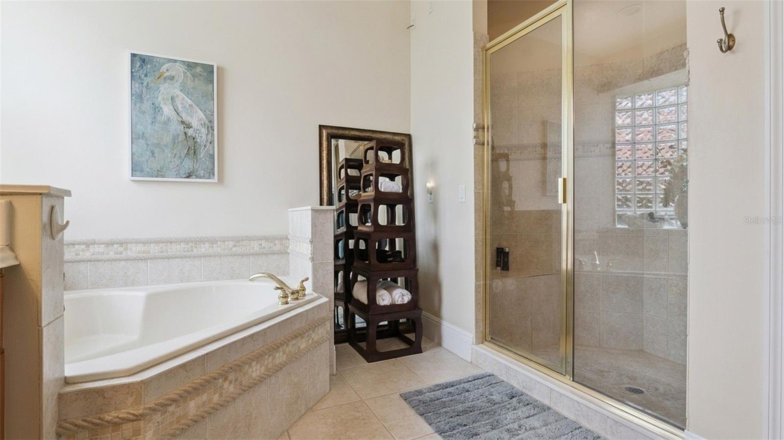 Image 38 of 68 For 1329 Glenheather Drive