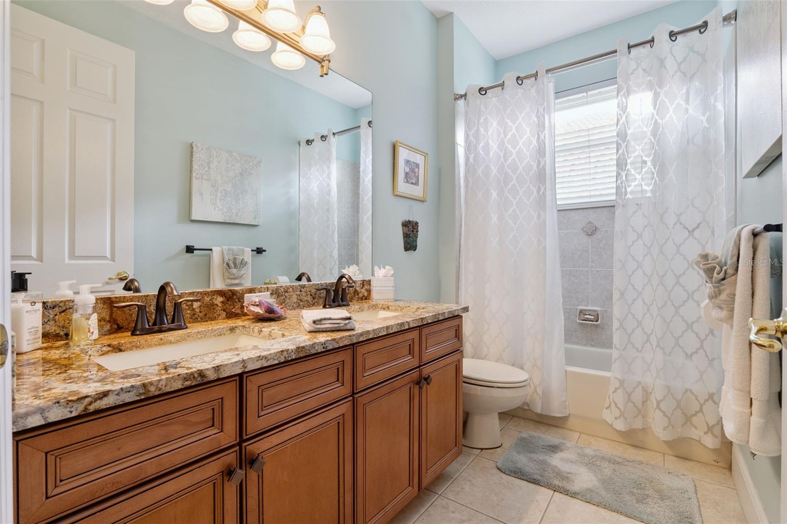 Image 43 of 68 For 1329 Glenheather Drive