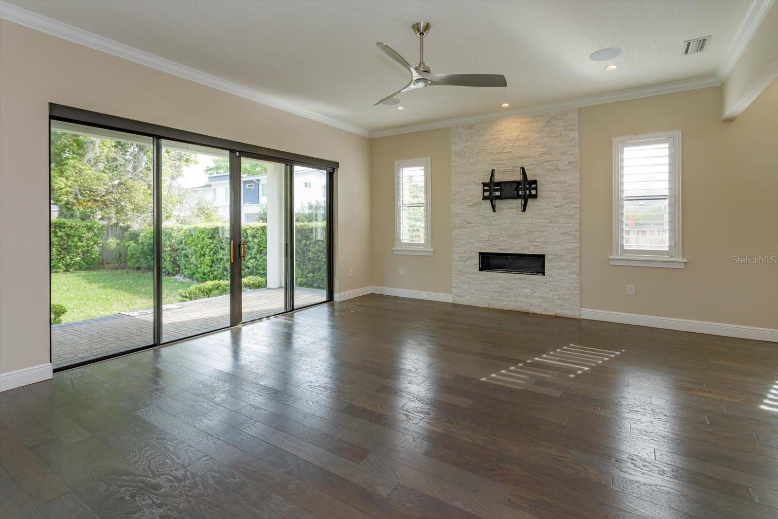 Image 11 of 35 For 1441 Oneco Avenue