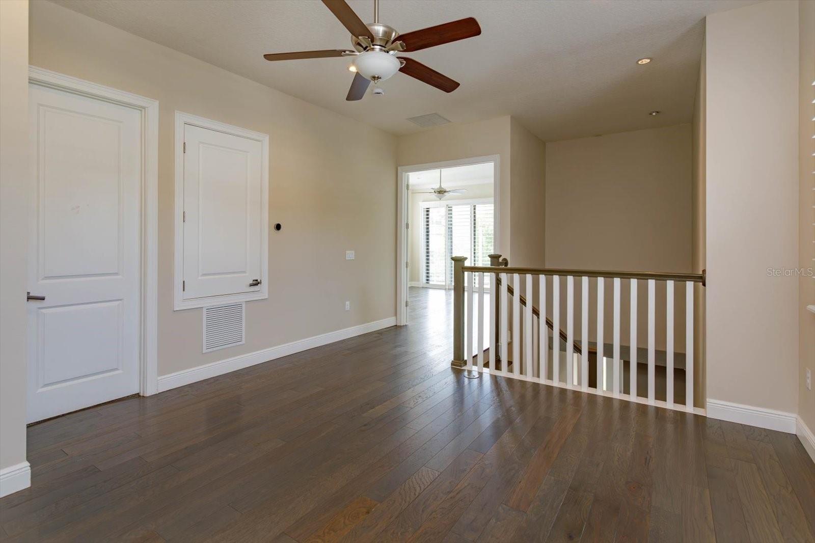 Image 23 of 35 For 1441 Oneco Avenue