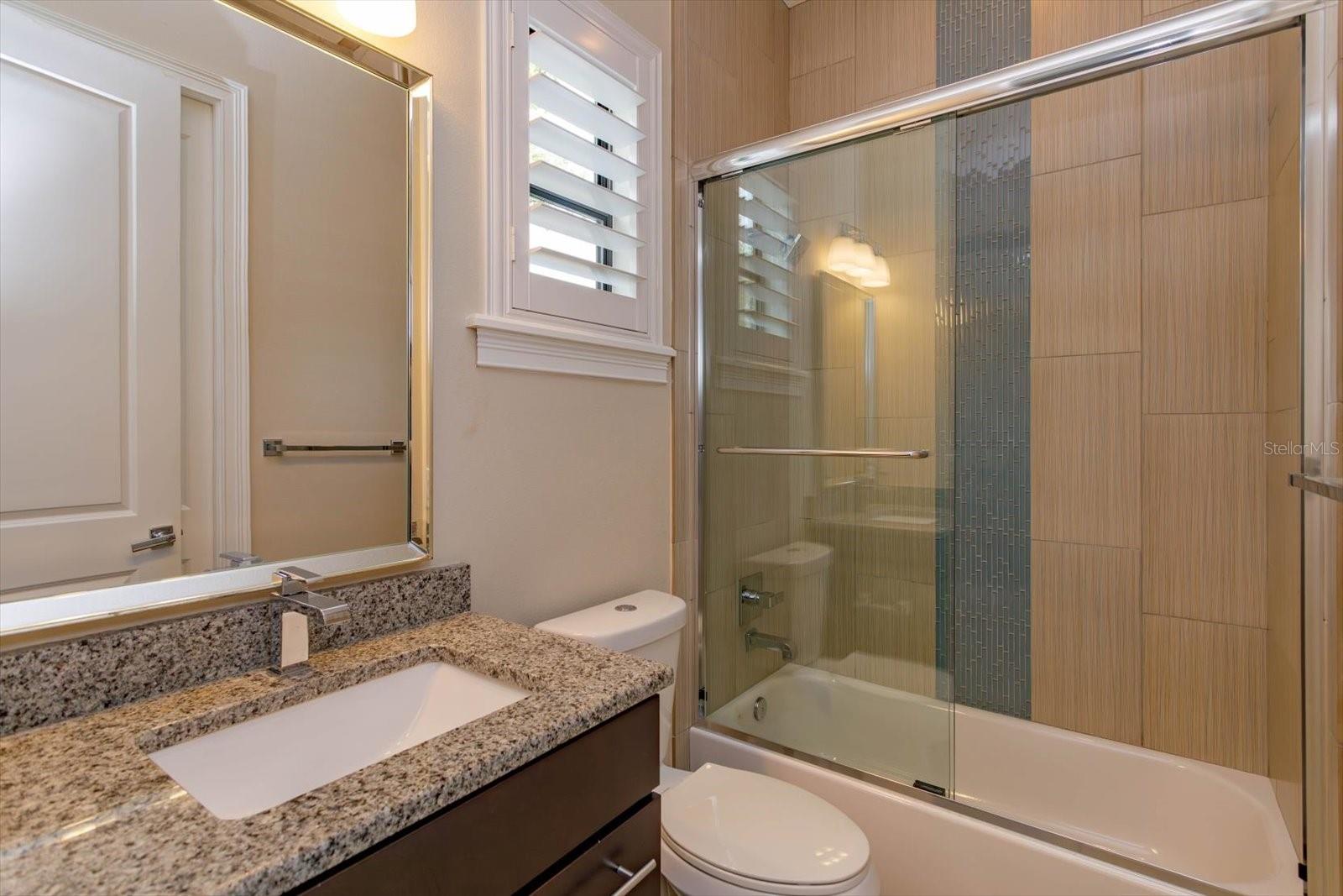 Image 26 of 35 For 1441 Oneco Avenue