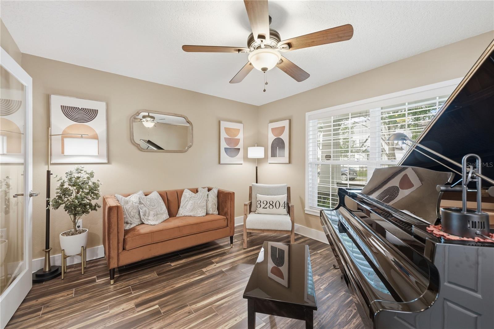 Image 12 of 42 For 546 King Street