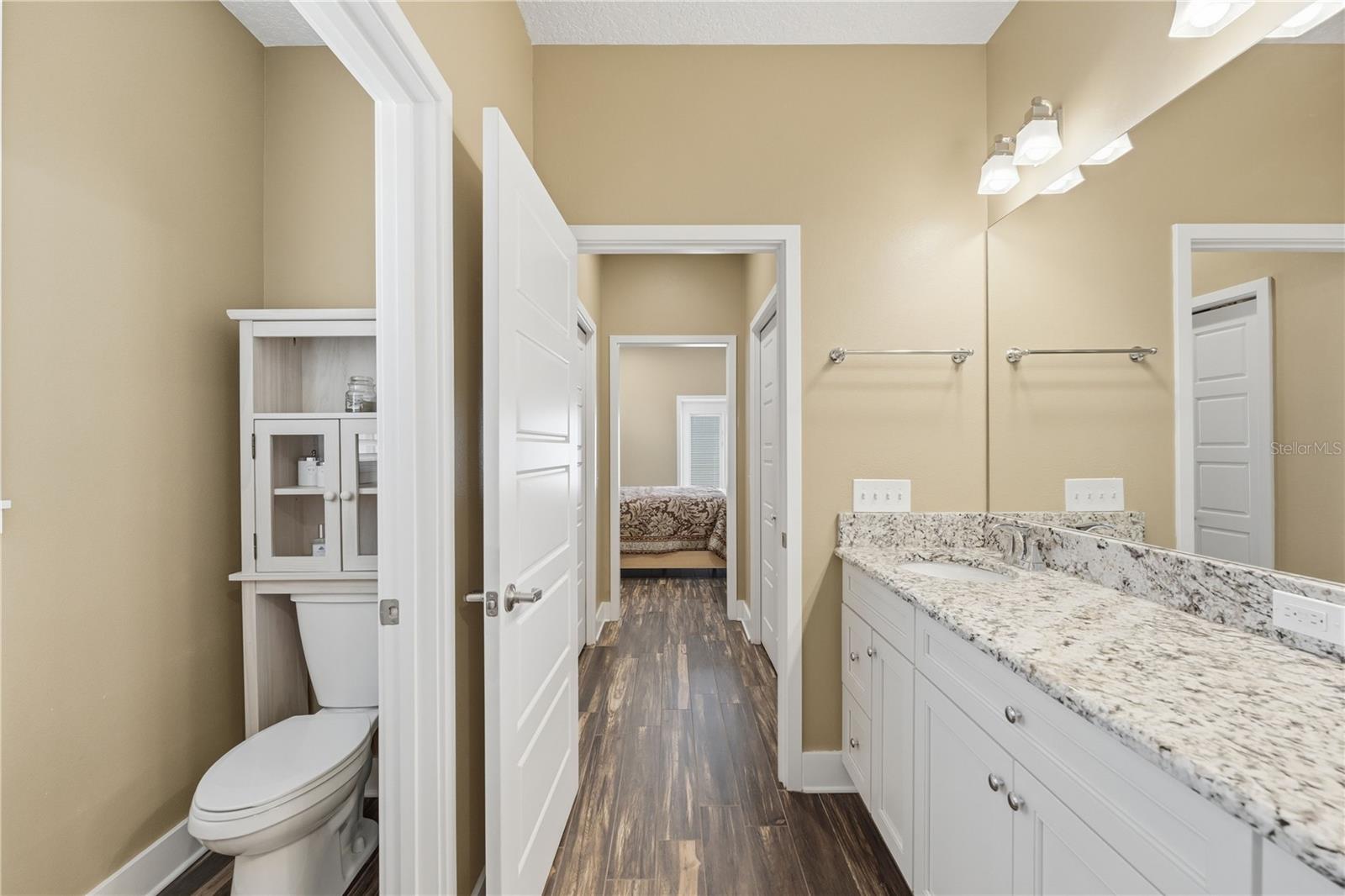 Image 26 of 42 For 546 King Street