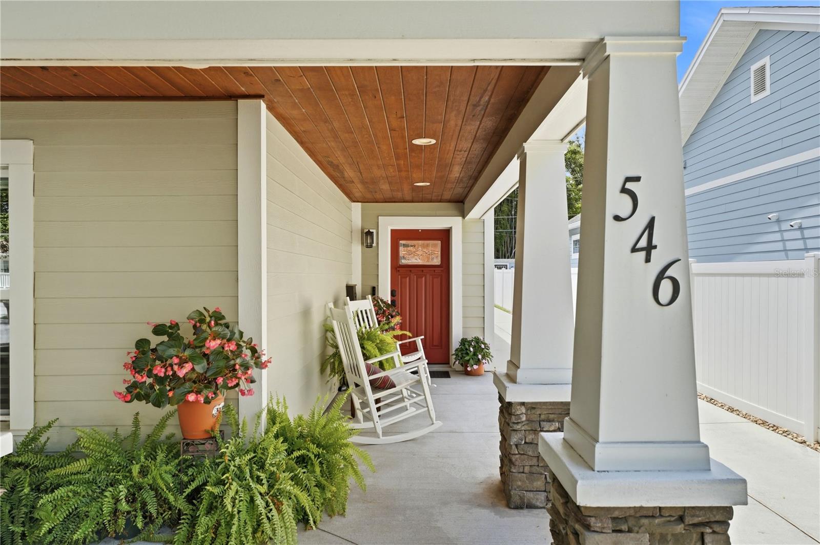 Image 3 of 42 For 546 King Street