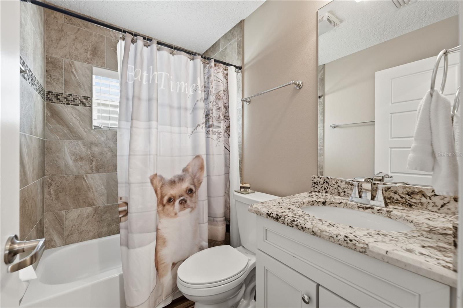 Image 32 of 42 For 546 King Street