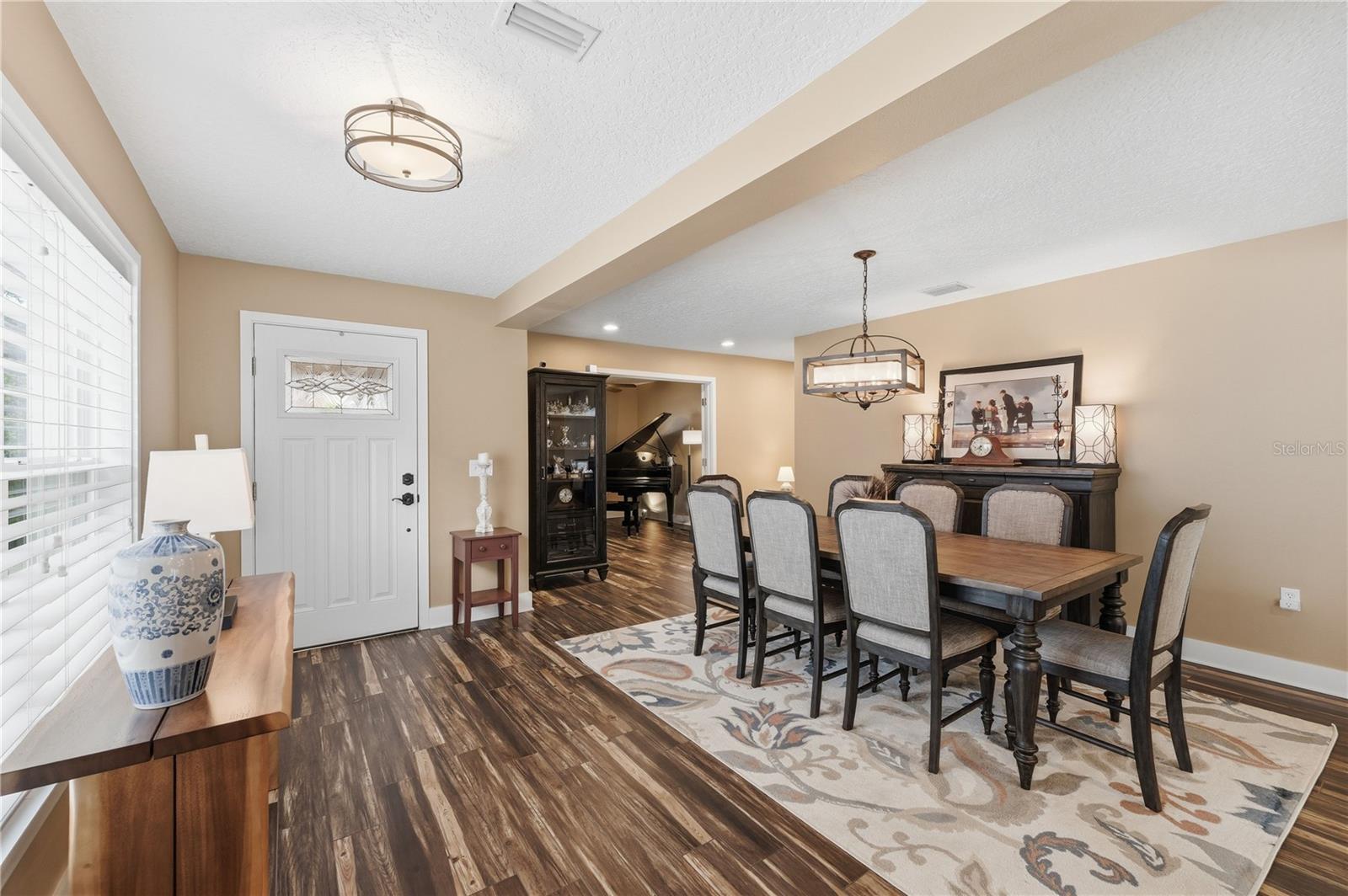 Image 9 of 42 For 546 King Street