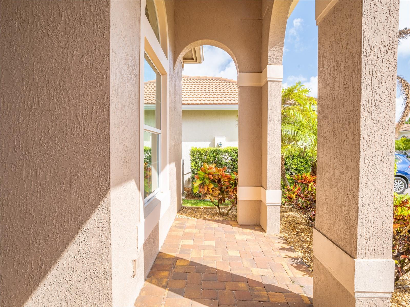 Image 6 of 45 For 1724 Belmont Circle Sw