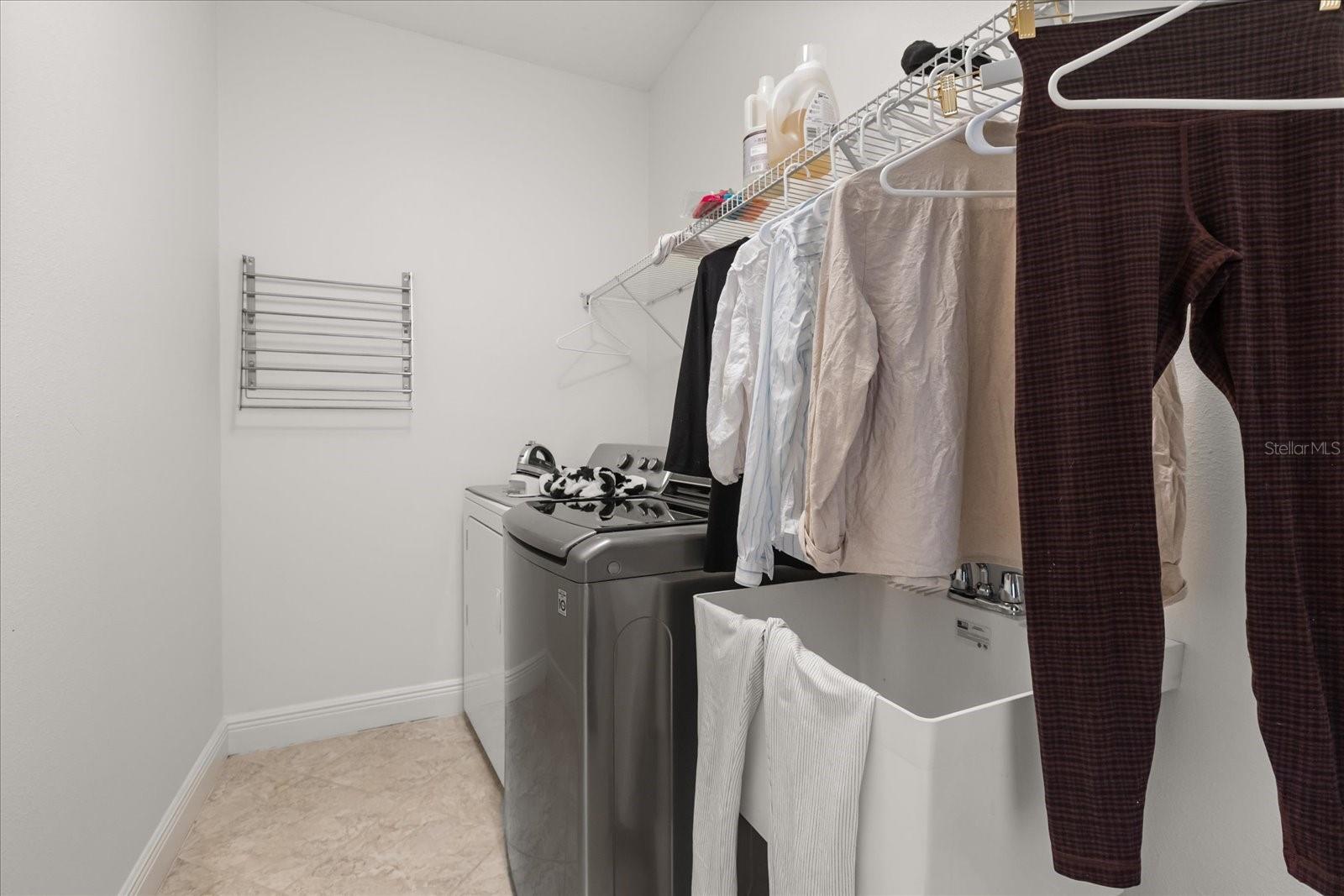 Image 24 of 44 For 1161 Charming Street