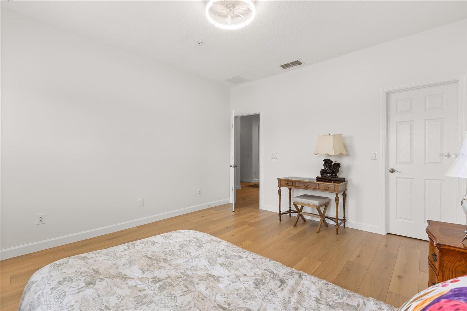 Image 27 of 44 For 1161 Charming Street