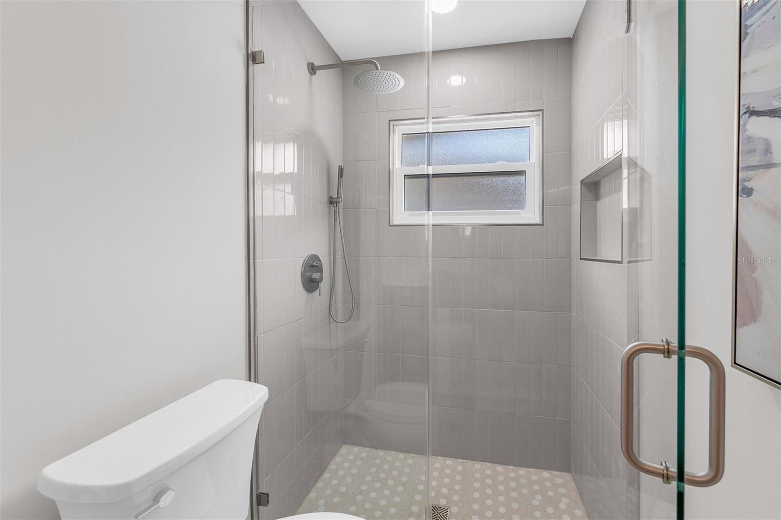 Image 24 of 50 For 639 Friar Road