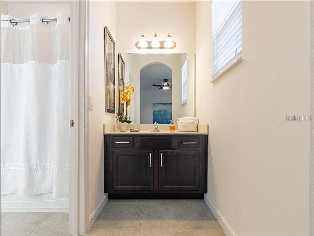 Image 14 of 17 For 4357 Acorn Court