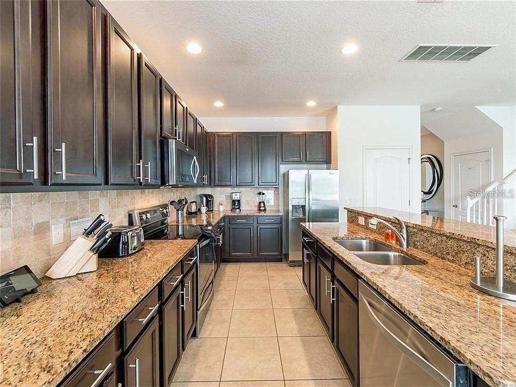 Image 8 of 17 For 4357 Acorn Court