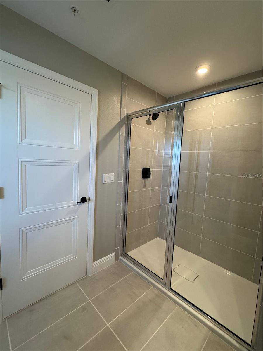 Image 20 of 26 For 12455 Shipwatch